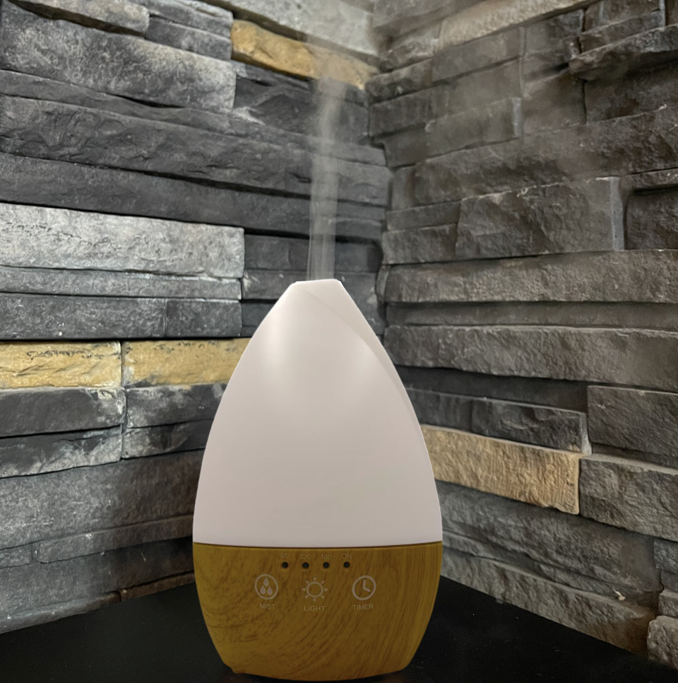 Arctic White & Dark Wood Essential Oil Diffuser